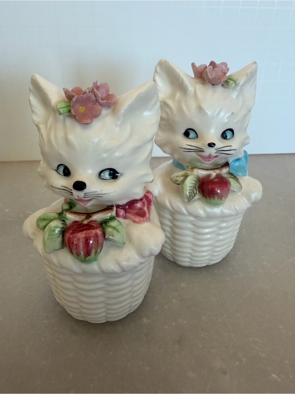 MCM Leftonโs Cat Salt and Pepper Shakers 4โ